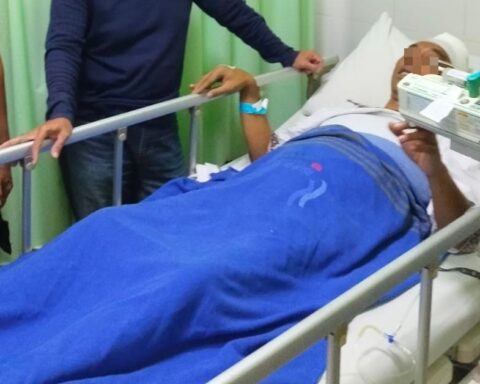 Người đàn ông ngoài 40 tuổi não đã già như ông cụ 80, bác sĩ thở dài: “6 việc hại não, nhớ đừng làm”