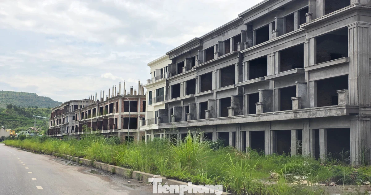 Hơn 1.000 nhà đầu tư chờ sổ đỏ tại dự án FLC ở Quảng Ninh