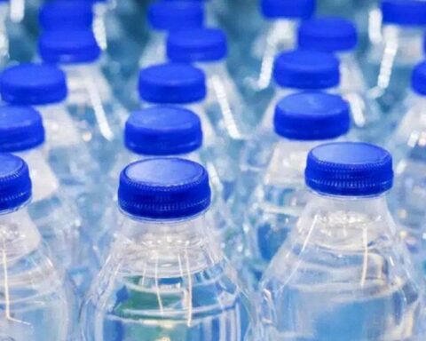 Lời khuyên cho những người hay sử dụng nước đóng chai