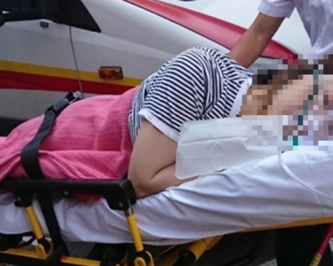 Cô gái 24 tuổi thủng dạ dày vì kiểu uống cà phê “vạn người mê”