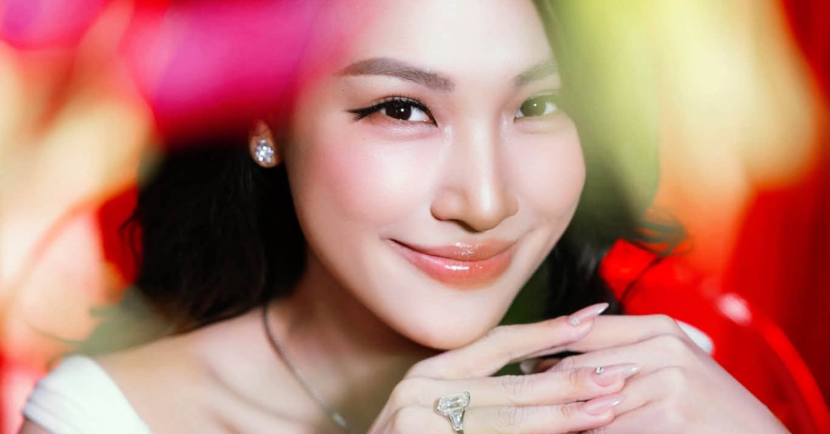 Cập nhật mới của MC Hoàng Oanh: Chiếc nhẫn ngón áp út gây chú ý