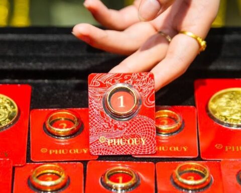 Giá vàng bạc 21/9: Phú Quý, SJC thiết lập mặt bằng giá mới, vàng nhẫn bám sát mốc 147,6 triệu đồng/lượng