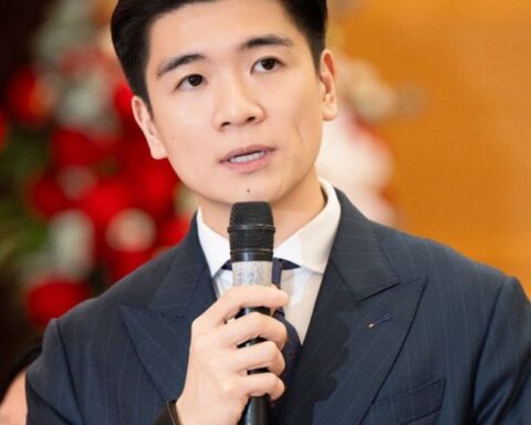 Chân dung người Việt vừa học Tiến sĩ vừa làm Phó TGĐ ngân hàng, tài khoản chứng khoán gần 1.482 tỷ đồng