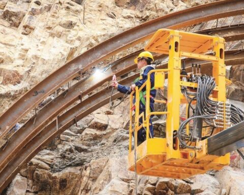 4 tháng dồn sức thực hiện kế hoạch của nửa năm