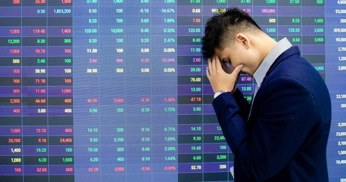 Một cổ phiếu ngân hàng giảm kịch sàn sau chuỗi tăng nóng