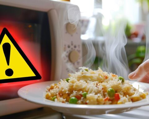4 lỗi thường gặp khi hâm nóng thức ăn thừa: Số 1 xảy ra hằng ngày, có thể gây hại cho gan và dẫn đến ung thư