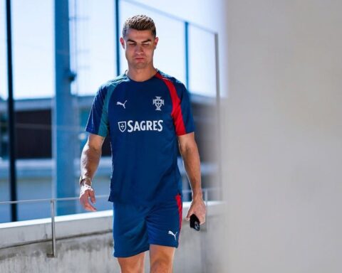 Nhìn khoảnh khắc này không nghĩ Ronaldo đã 41 tuổi