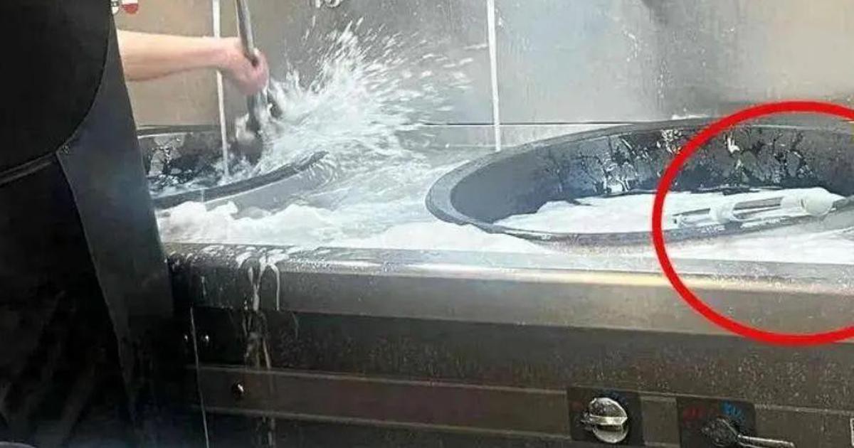 Scandal trường mầm non dùng chảo nấu để cọ nắp cống gây kinh hãi ở Trung Quốc