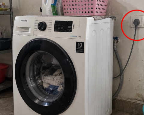 Lời khuyên cho tất cả các gia đình vẫn cắm điện máy giặt 24/7