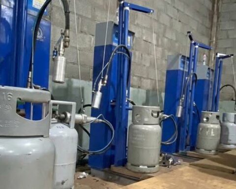 TP.HCM: Khởi tố 10 bị can trong đường dây gas giả quy mô lớn, tuồn ra thị trường hơn 42.000 bình