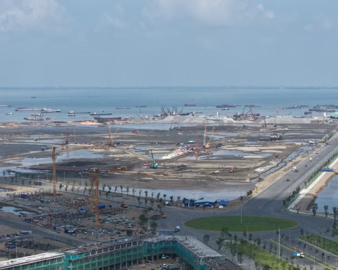 Tỷ phú Phạm Nhật Vượng đang cho xây công trình 7,4ha tại siêu đô thị biển 2.870ha, có “ông lớn” y tế Mỹ hàng đầu thế giới tham gia từ đầu