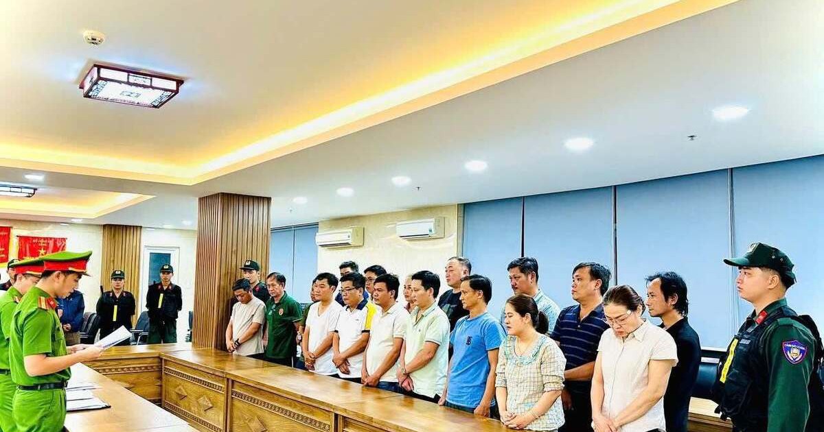 Nhận hàng tỷ để bỏ qua công trình trái phép, 8 cán bộ trật tự đô thị bị khởi tố