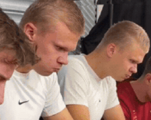 Haaland lại tạo “meme” mới gây sốt, tự giật mình bởi chính chính