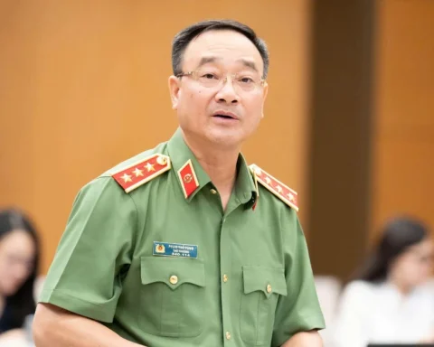 Đề xuất dừng xuất cảnh, cắt điện, nước, Internet để cưỡng chế vi phạm hành chính