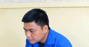 Khởi tố đối tượng “hô biến” sổ đỏ của người khác thành tên mình