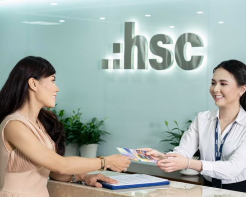 10 nhà đầu tư dự mua 200 triệu cổ phiếu riêng lẻ của HSC