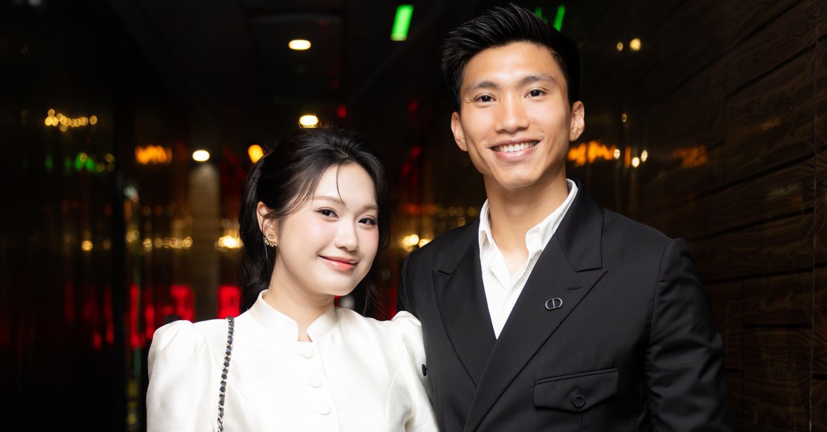 Đoàn Văn Hậu – Doãn Hải My lộ diện sau ồn ào, đẹp nức nở dùng kính lúp soi cũng không ra khuyết điểm