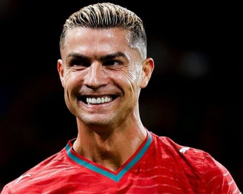 Ronaldo ăn mừng hụt