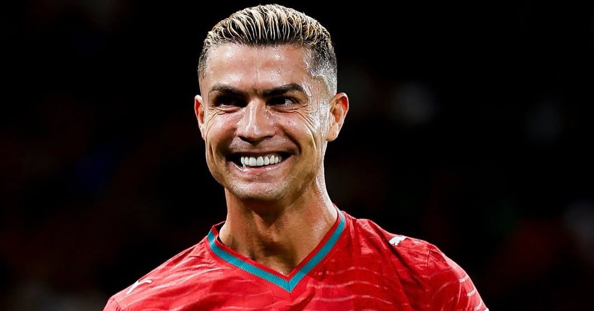 Ronaldo ăn mừng hụt