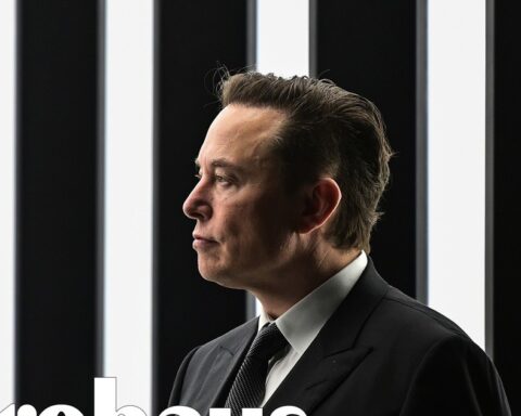 Elon Musk “kêu trời”, tương lai con người bị thay thế đang đến gần?