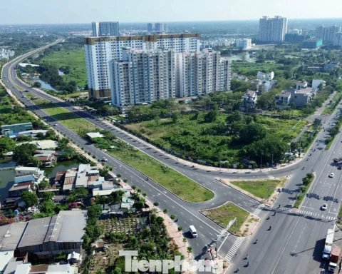 Vì sao nút giao quốc lộ gần 600 tỷ ở TPHCM đã hoàn thành vẫn phải ‘đắp chiếu’?