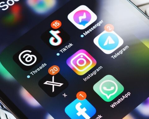 Tất cả người dùng Facebook, Instagram, Threads,… chú ý thông báo mới từ Công an kẻo bị phạt tiền lên đến 3 tỷ đồng