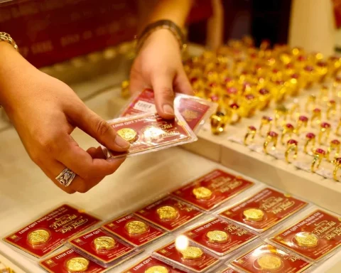 Mua vàng đầu tuần, cuối tuần lỗ lớn