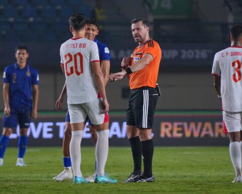 Sụp đổ trước Thái Lan, ĐT Việt Nam hết cửa vô địch FIFA ASEAN Cup, chấm dứt kỷ lục bất bại