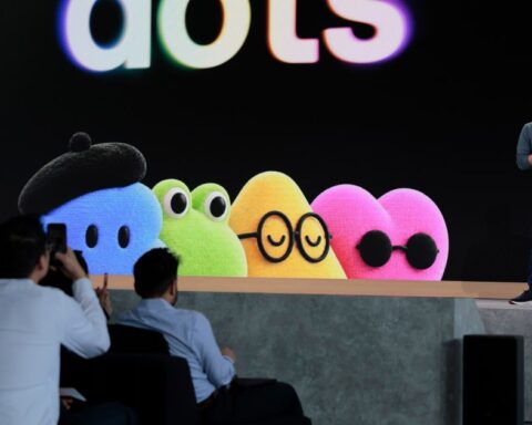 OpenAI ra mắt dots: ChatGPT giờ tự biết “đi làm”