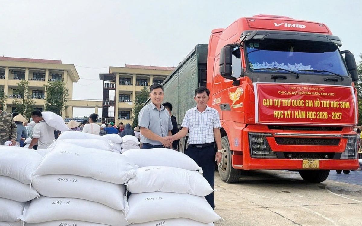 Xuất cấp gần 2.570 tấn gạo hỗ trợ học sinh năm học 2026 – 2027