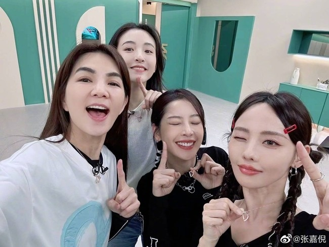Đối thủ của Chi Pu ra tòa ly hôn chồng thiếu gia lộ clip cặp kè nữ sinh viên 2K, một lần đệ trình 300 bằng chứng sốc- Ảnh 5.