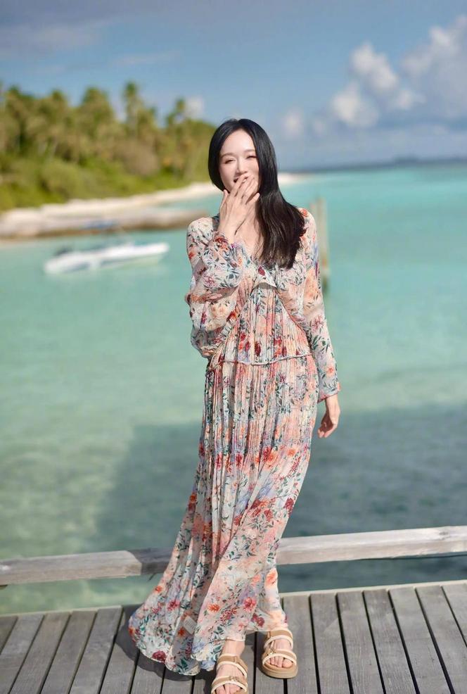Tận mắt thấy nhan sắc Trần Kiều Ân ngoài đời mà ngớ cả người- Ảnh 4.