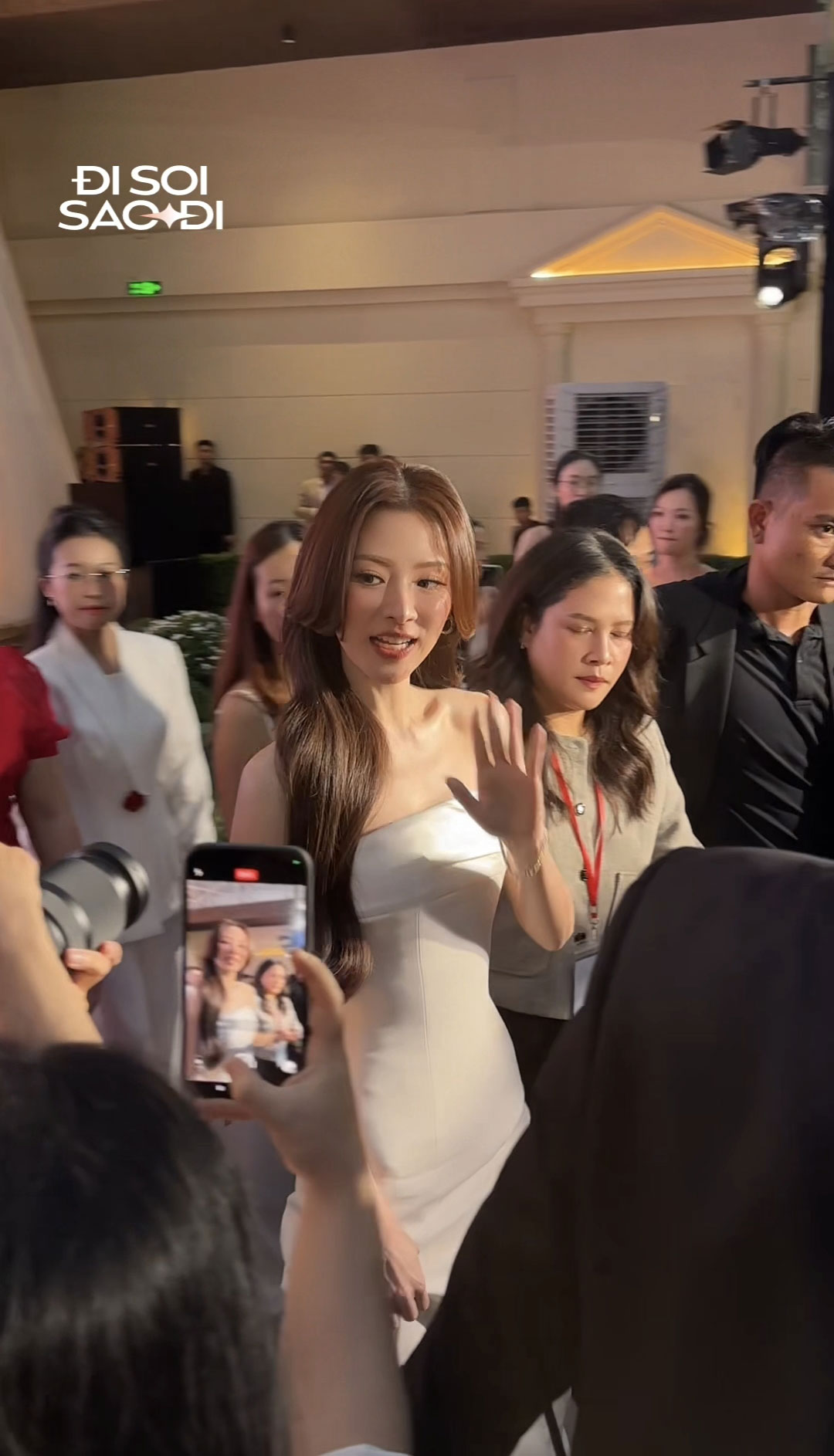Sốc visual là đây: Baifern Pimchanok như nữ thần ở sự kiện TP. HCM, nữ diễn viên Việt ngỡ ngàng không nói nên lời!- Ảnh 7.