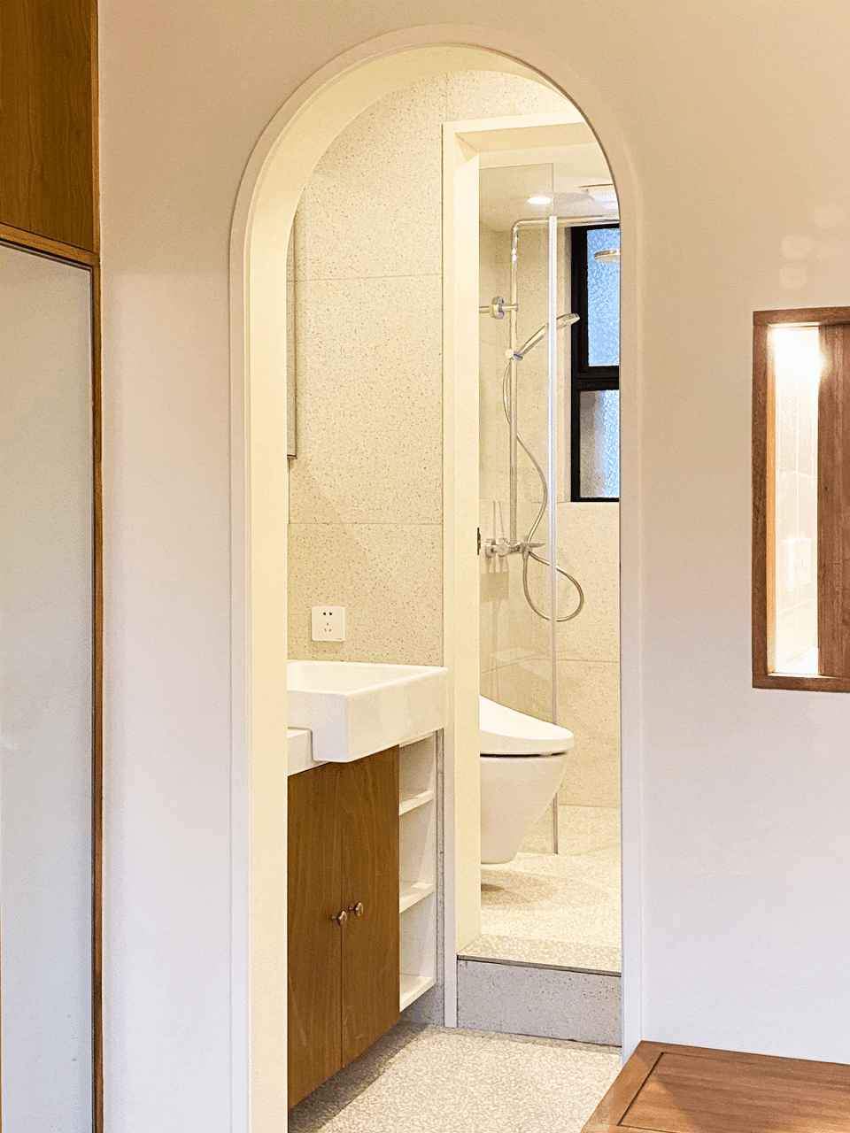 Từ nhà 180m² xuống căn hộ 45m², gia đình 3 người lại thấy dễ sống hơn: Con gái nói đây là ngôi nhà tốt nhất từng ở- Ảnh 13.