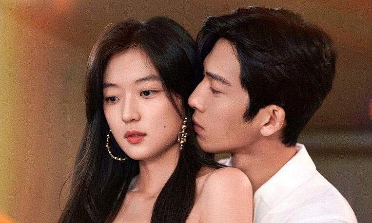 Mỹ nhân đang viral khắp Việt Nam mang gương mặt của Jeon Ji Hyun và Kim Yoo Jung cộng lại: Visual đẹp đến cực hạn- Ảnh 1.