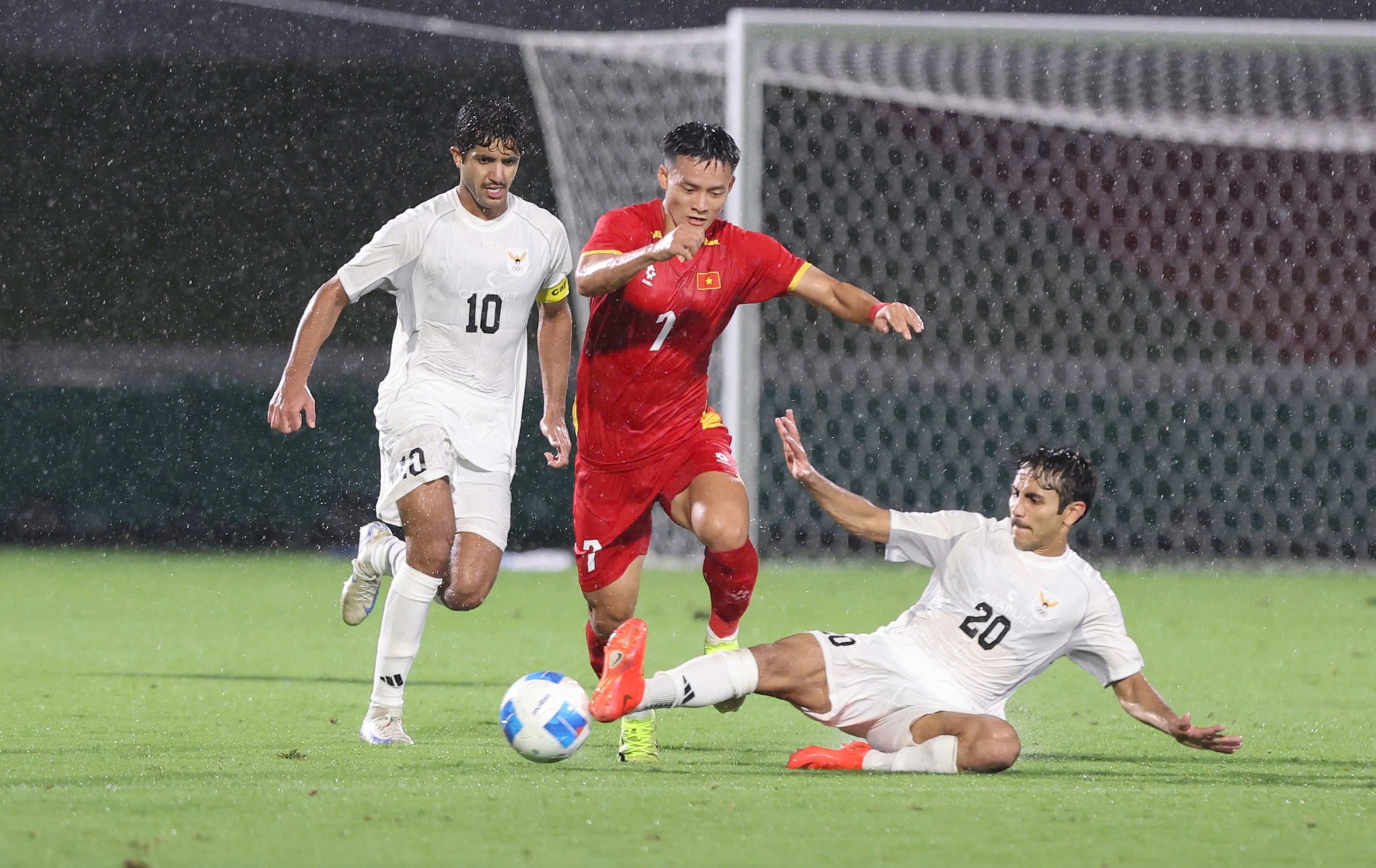 Diễn biến U23 Việt Nam 1-0 U23 Philippines tại ASIAD 20: VÀOOO! Thanh Nhàn lập công- Ảnh 1.