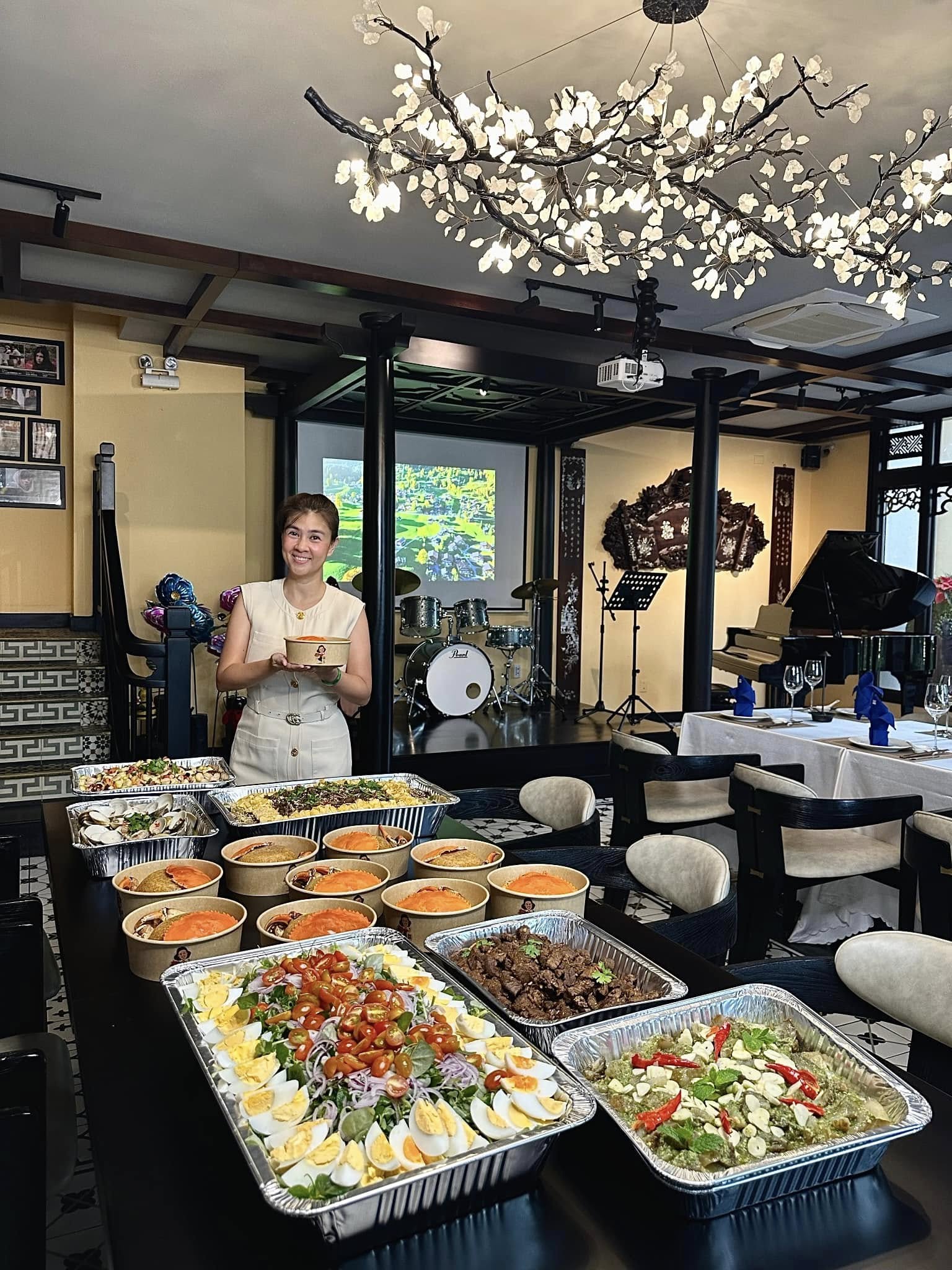 Nữ diễn viên đình đám bỏ showbiz đi bán xôi cua ở đường Nguyễn Lương Bằng, TP.HCM- Ảnh 4.