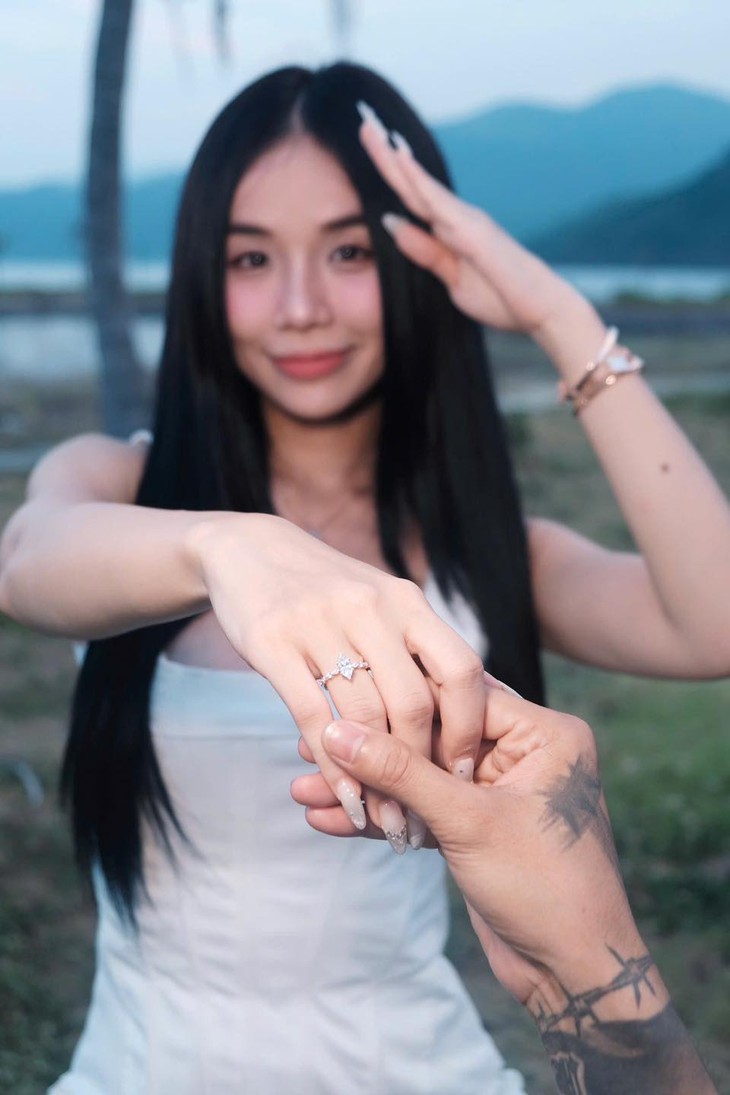 Mẹ đơn thân 2 con được ca sĩ Việt yêu say đắm, cắt máu thề nguyện trong ngày về chung một nhà- Ảnh 3.