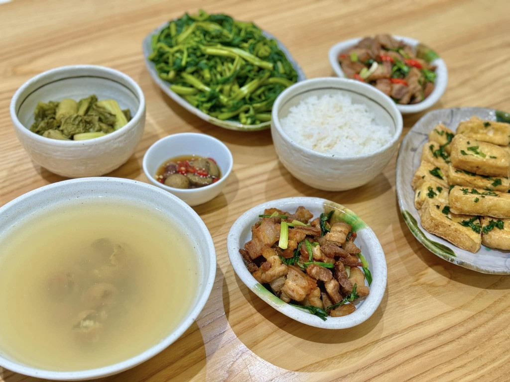 Cơm nhà Đan Lê và và cựu Phó giám đốc VFC - Ảnh 5.