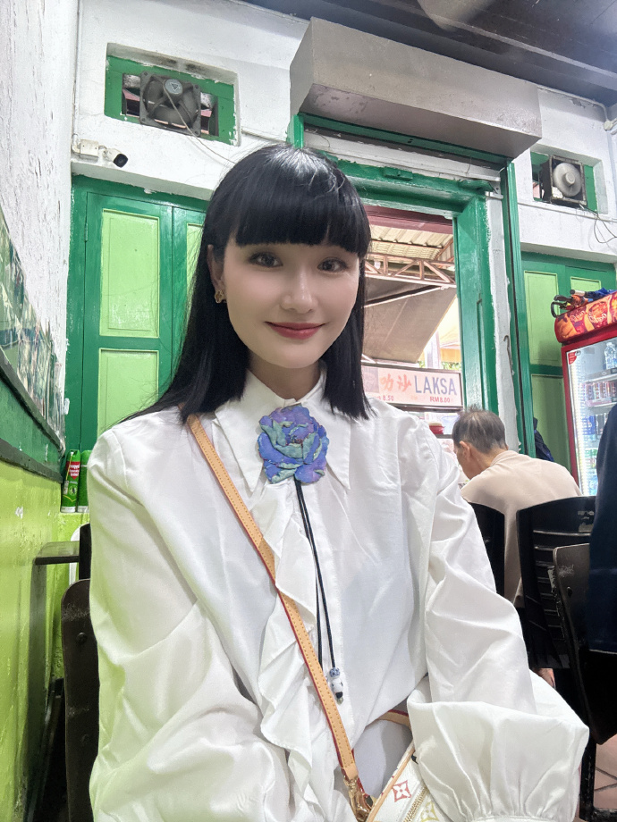 "Hoa hậu xấu nhất lịch sử showbiz" nay đã khác: Lột xác đẹp khó tin đến từng centimet, U40 làm chủ tịch nhưng chưa chồng- Ảnh 7.