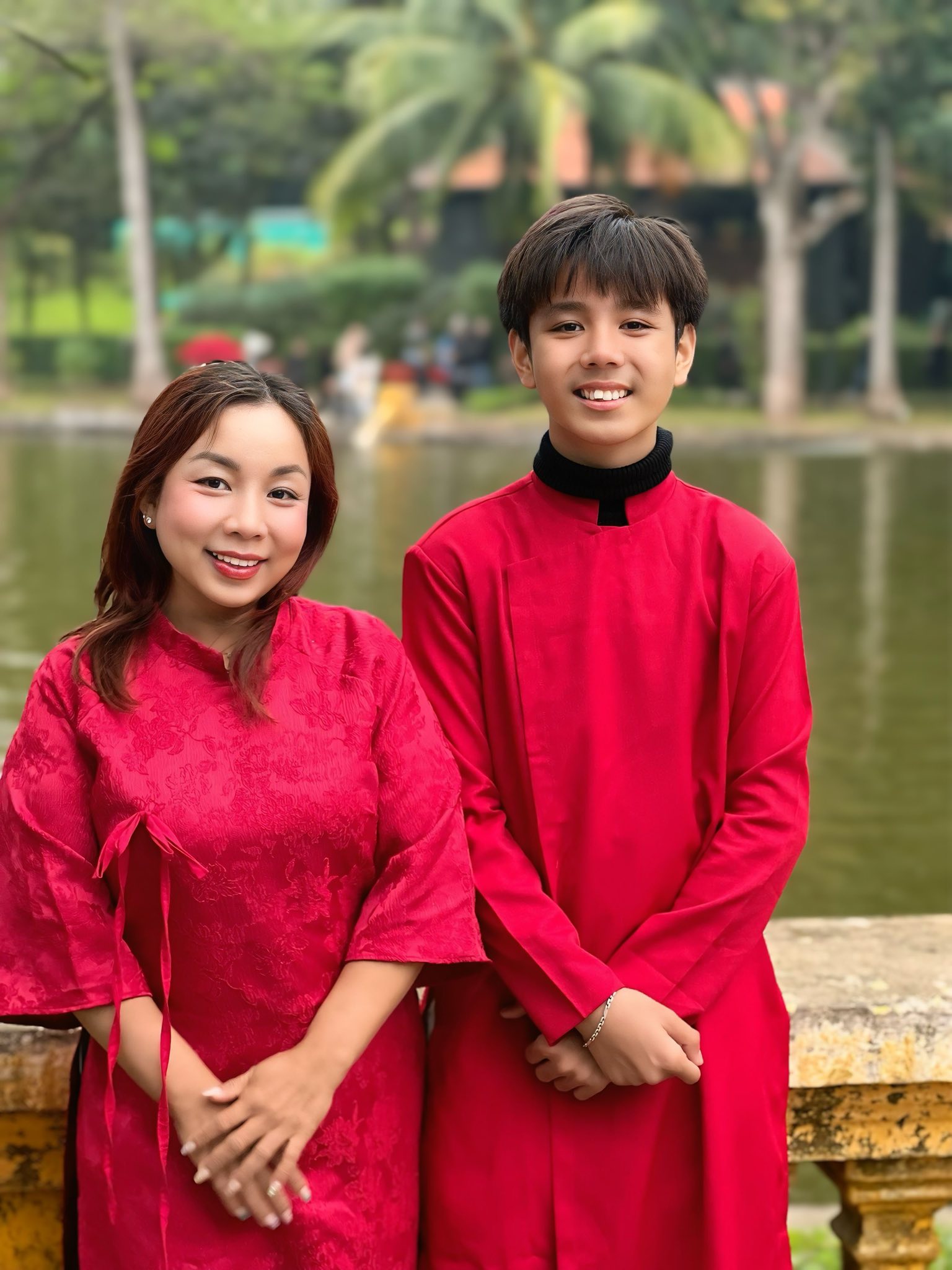 Nữ diễn viên là mẹ đơn thân quê An Giang đi bán cơm, tự đi giao hàng kiếm tiền nuôi con ở TP.HCM- Ảnh 5.