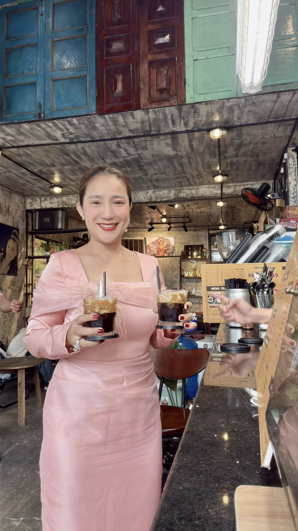Sao nữ Vbiz đóng tiệm sau hơn 9 tháng mở ở TP.HCM: Phải bù lỗ, lấy tiền túi trả lương nhân viên- Ảnh 4.