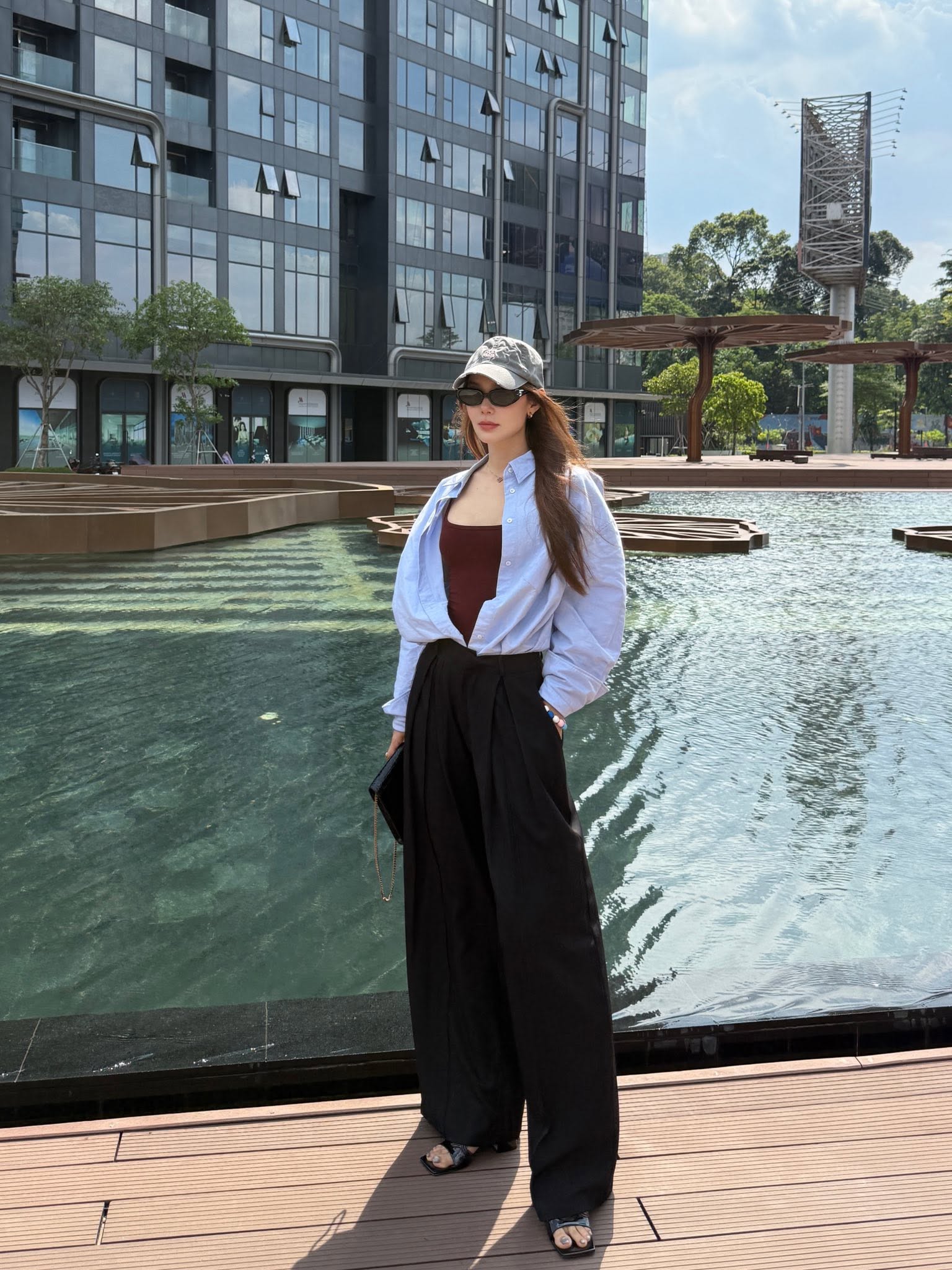 "Chị đẹp" Vbiz càng mặc đơn giản càng sang: Item basic qua tay cũng hóa đắt giá - Ảnh 5.