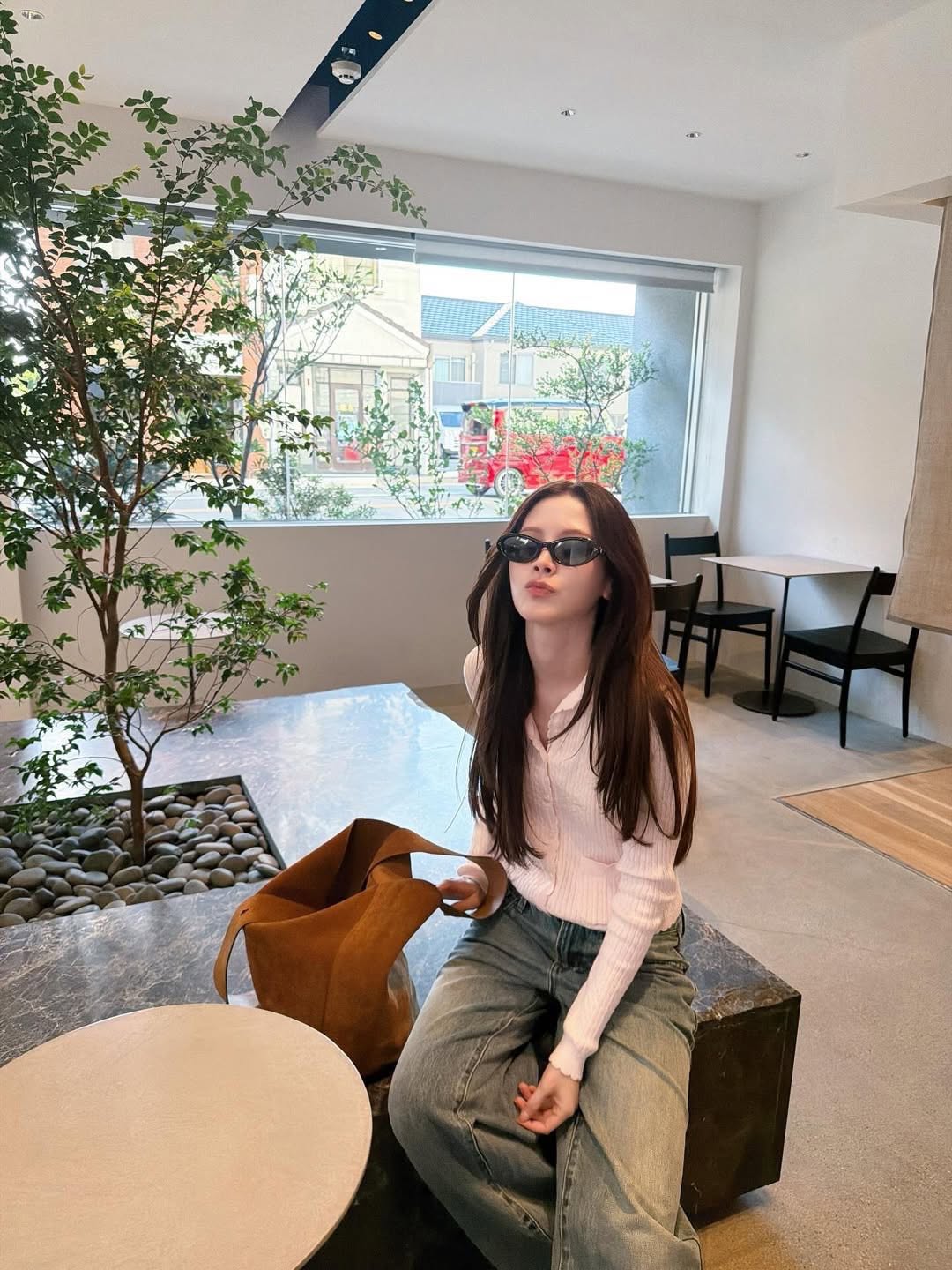Baifern Pimchanok đẹp từ gương mặt đến vóc dáng, gu ăn mặc lại càng tôn trọn lợi thế trời cho - Ảnh 12.