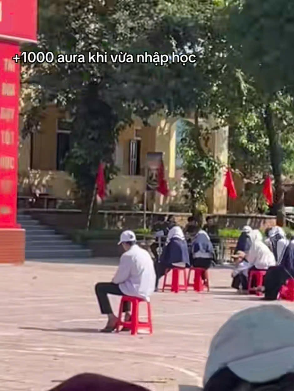 “Bá khí”, “aura farming” phủ sóng MXH: Cả cõi mạng thi nhau cày thần thái, lập hẳn “sàn đấu hào quang”- Ảnh 8.