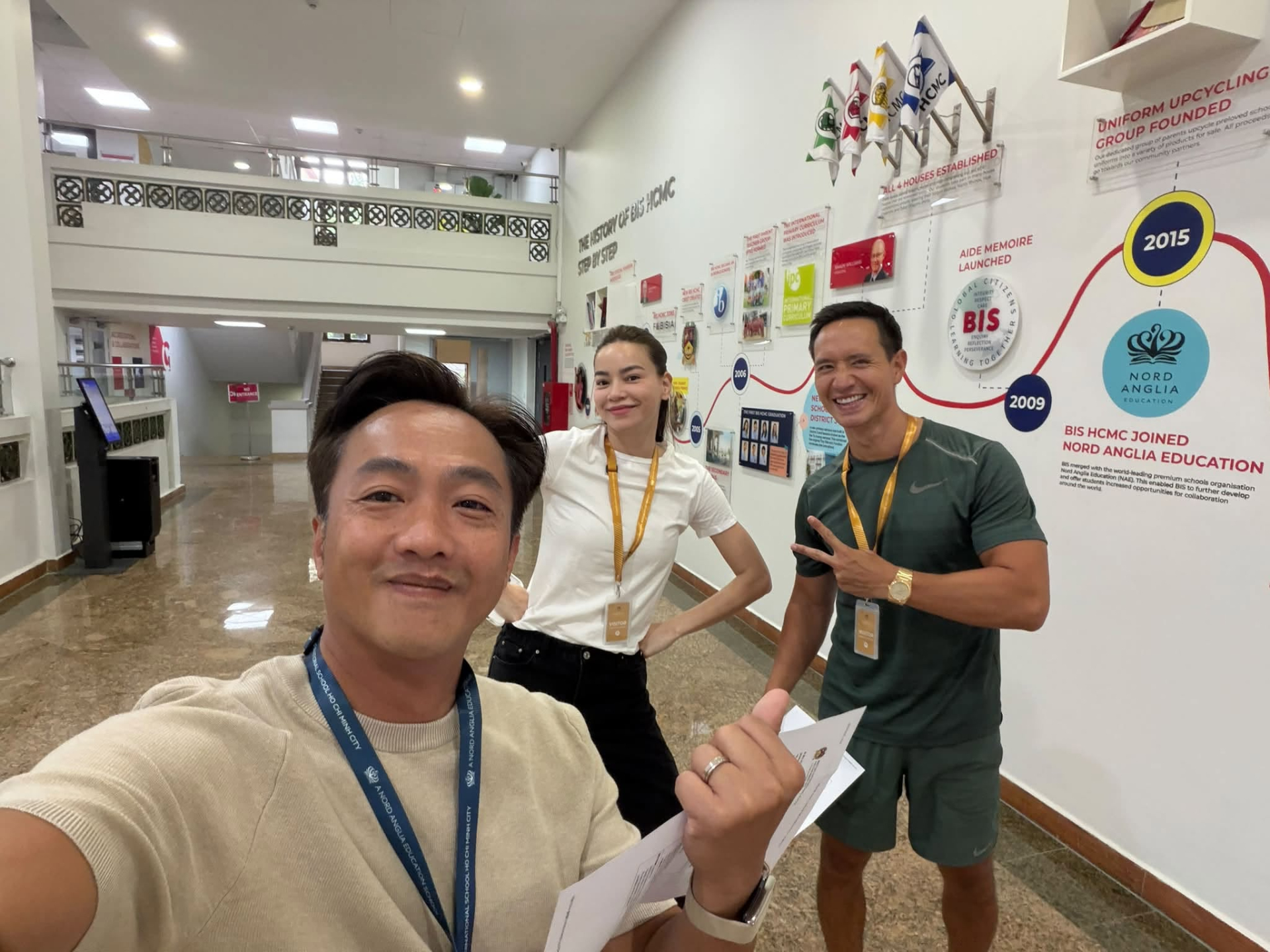 Cường Đô La đi họp phụ huynh cùng Hồ Ngọc Hà: 