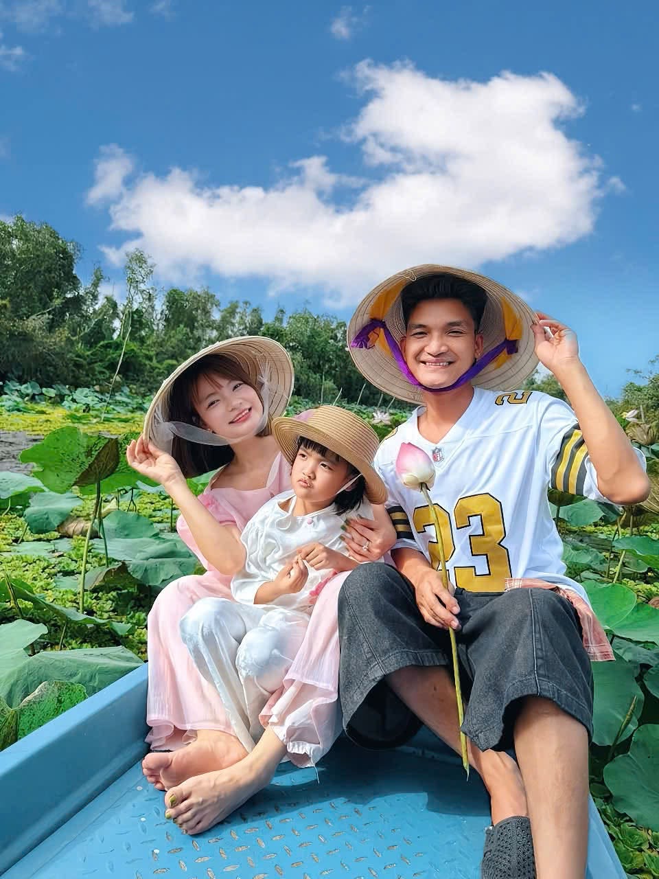 Vợ Mạc Văn Khoa trúng số - Ảnh 4.