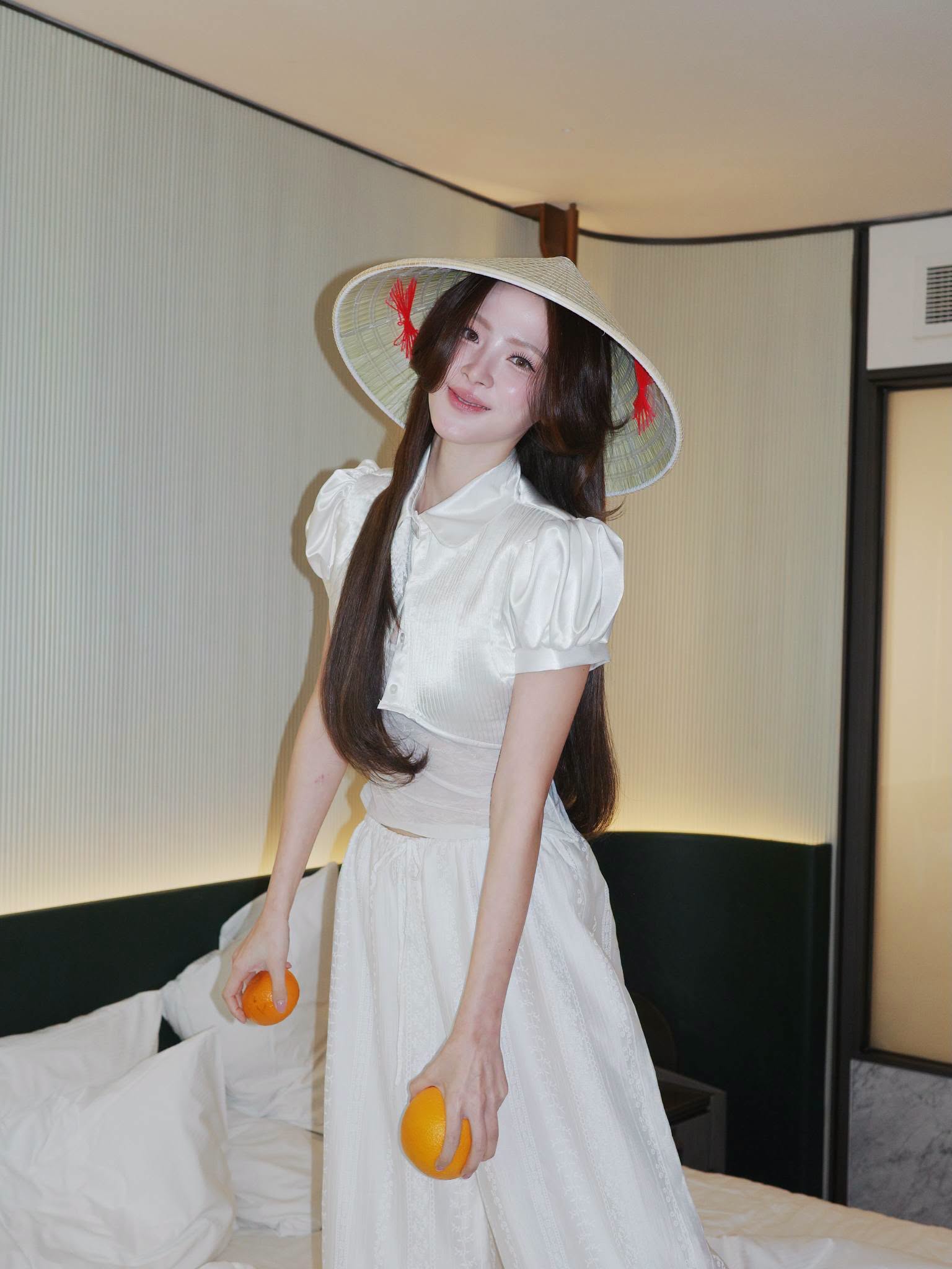 Baifern Pimchanok đẹp từ gương mặt đến vóc dáng, gu ăn mặc lại càng tôn trọn lợi thế trời cho - Ảnh 9.