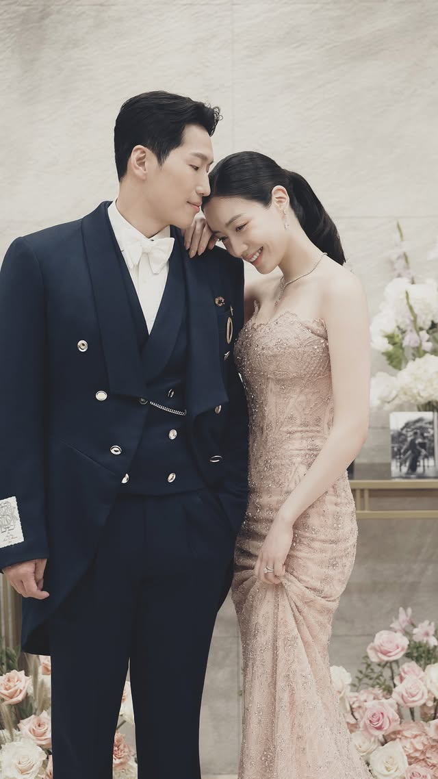 Hòa bình đến với T-ara rồi sao: Hwayoung cưới, Eunjung và Hyomin nô nức tung hoa?- Ảnh 14.