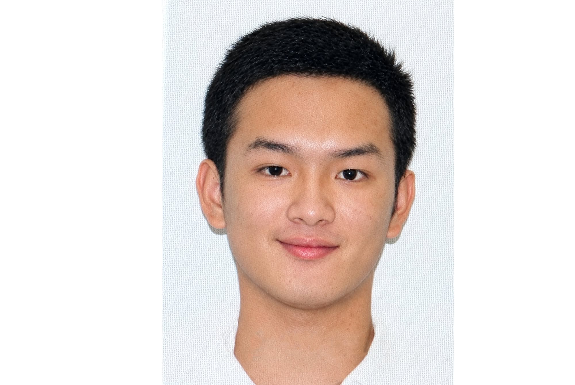 Hoàn cảnh đáng thương của chàng trai SN 2002 tử vong trong vụ cháy ở TP.HCM nhưng không ai đến nhận thi thể, CA phát thông báo tìm người thân- Ảnh 1.